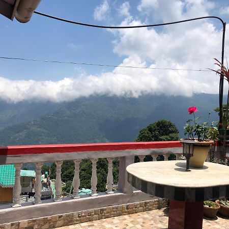Raibas Homestay Darjeeling  Bagian luar foto